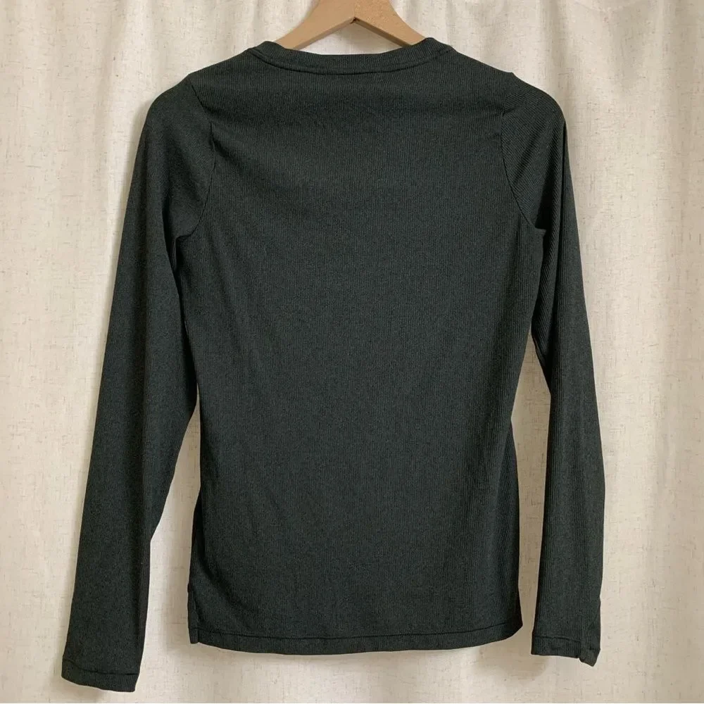 Athleta Ribbed UpTempo Henley Button Front V-Neck Longsleeve Small - Picture 2 of 6